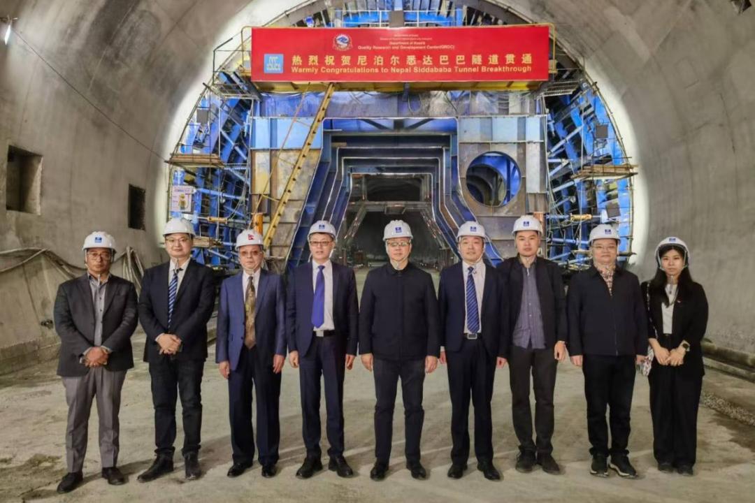 尼泊尔总理出席悉达巴巴项目隧道贯通仪式1.jpg 尼泊尔总理出席悉达巴巴项目隧道贯通仪式1.jpg