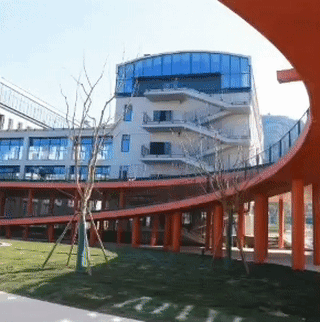 与普利兹克建筑奖大师的梦幻联动4.gif