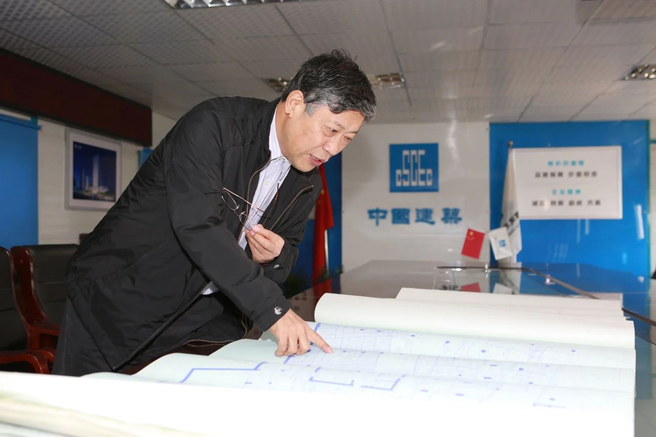 肖绪文444.jpg