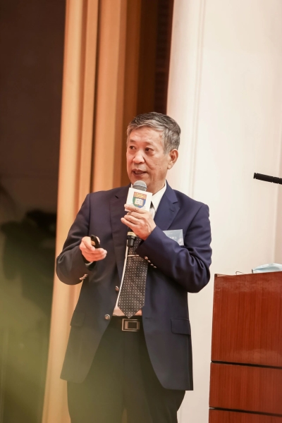 肖绪文555.jpg